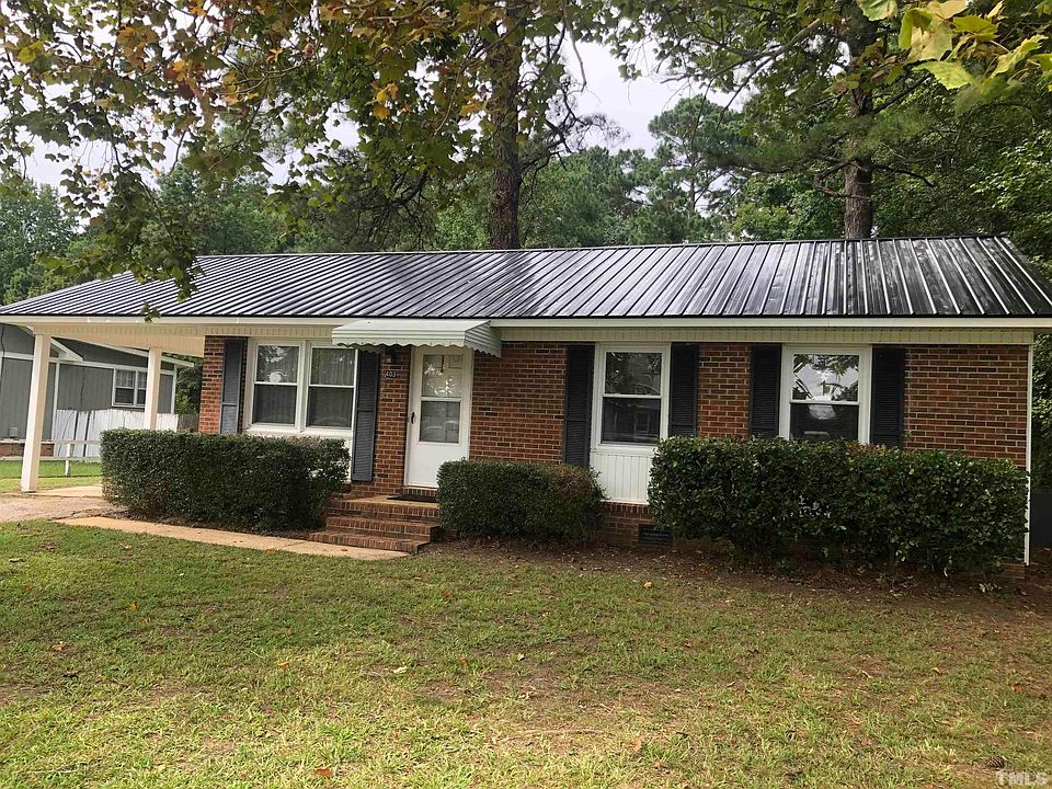 403 N Moon Cir, Dunn, NC 28334 Zillow