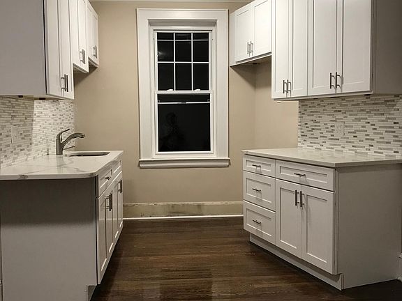 3rd image of 355 Belleville Ave APT 201