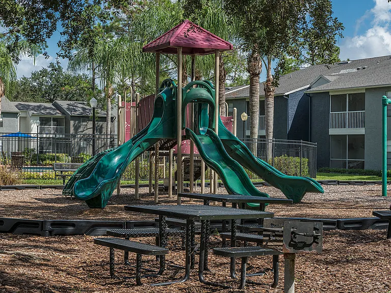 The Woodlands Apartments — Photo 7