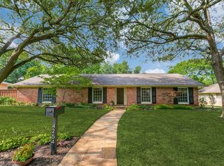4254 Royal Ridge Dr, Dallas, TX 75229