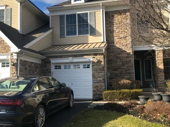 30 Tree Swallow Dr, Princeton, NJ 08540