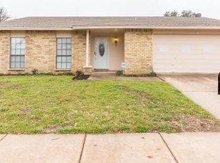 7616 Four Winds Dr, Fort Worth, TX 76133