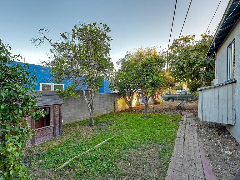 1505 Willow St — Photo 27