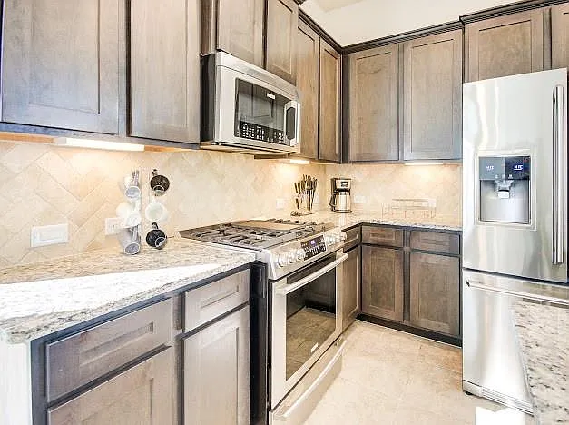1646 Ryon Falls Dr — Photo 4