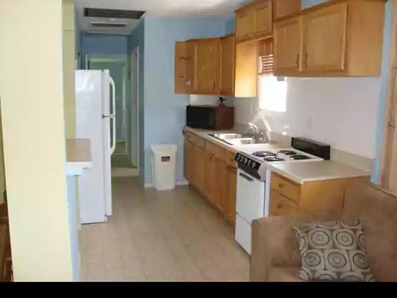 5th image of 9610 River View Dr
