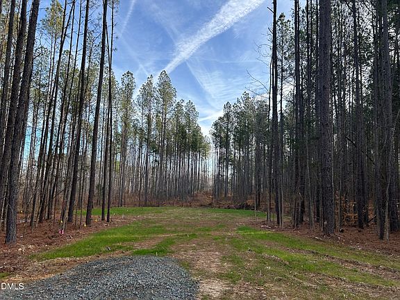 3rd image of 6182 Bob Daniel Rd #7