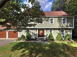 93 Leatherman Trl, Hamden, CT 06518