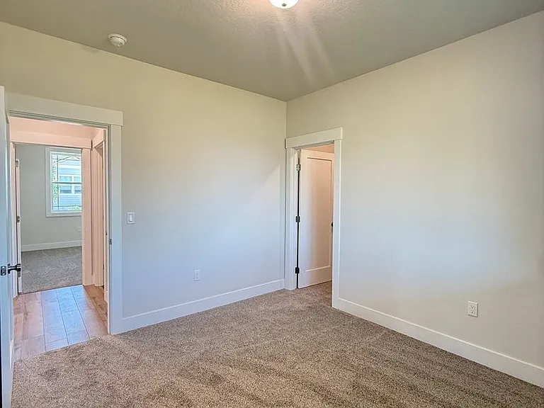3145 Monaco Ct — Photo 15