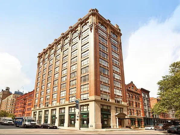 166 Duane St APT 8B, New York, NY 10013