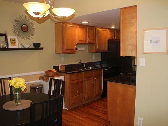 2nd image of 2565 Scioto View Ln