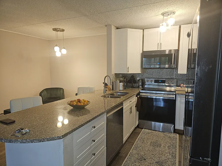 10511 Cedar Lake Rd — Photo 10