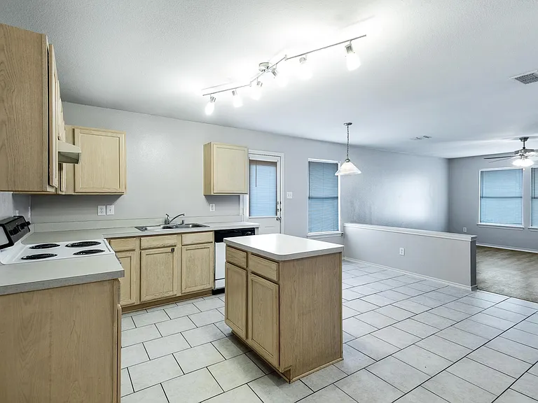 2629 Mountain View Dr — Photo 8