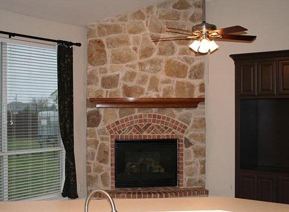 2nd image of 755 Overland Dr