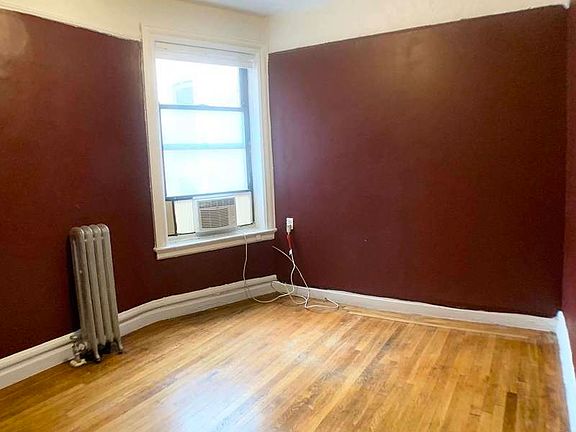 3rd image of 253 Parkside Ave APT 3B