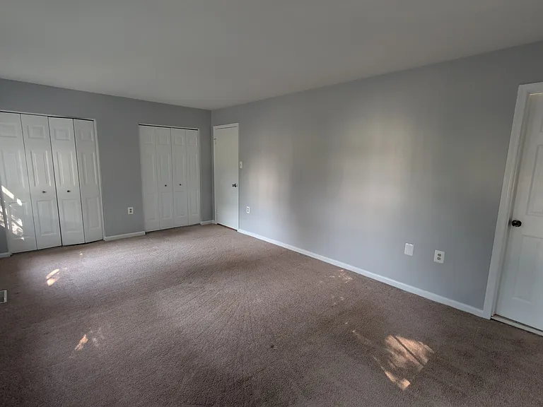 5612 Sutherland Ct — Photo 24