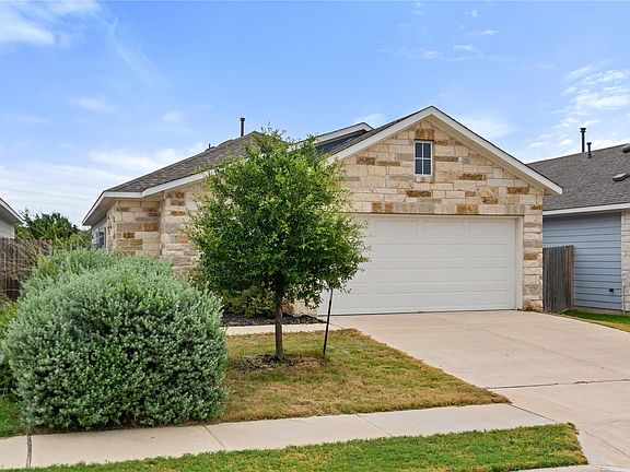 3rd image of 129 Tall Grass Dr