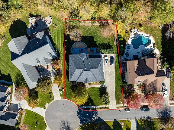 5th image of 10118 Enfield Ct