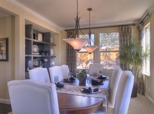 205 Mission Dr, Petaluma, CA 94952