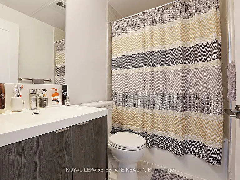 101 Erskine Ave #510 — Photo 20