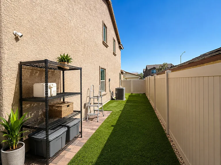 617 El Gusto Ave — Photo 22