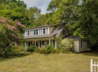 130 S Ames St, Matthews, NC 28105