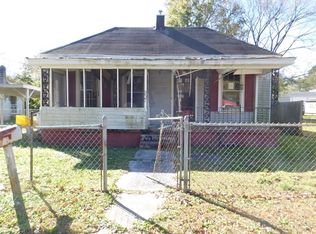 207 W Alsop St, Enfield, NC 27823