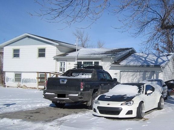 3rd image of 2771 Phyllis Cir N