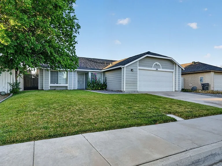 705 Desert Calico Dr — Photo 2