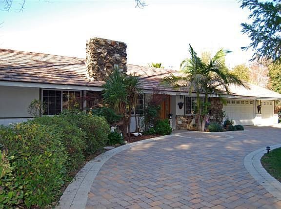 2nd image of 1661 La Jolla Dr