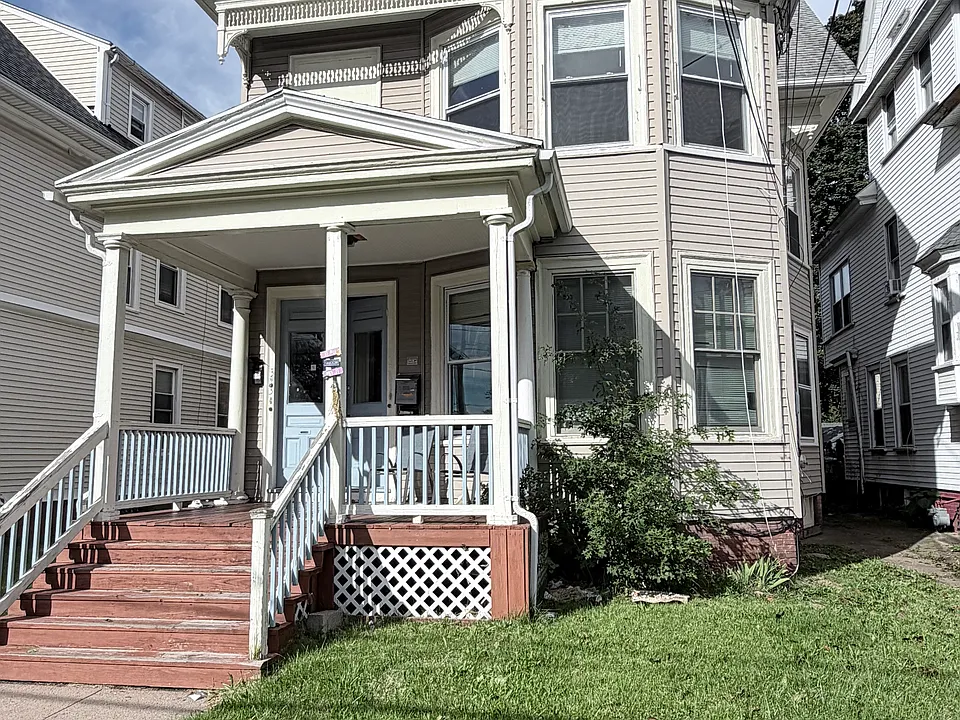 381 Edgewood Ave #2