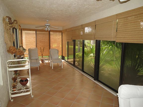 Home For Sale In Palm Chase Lakes