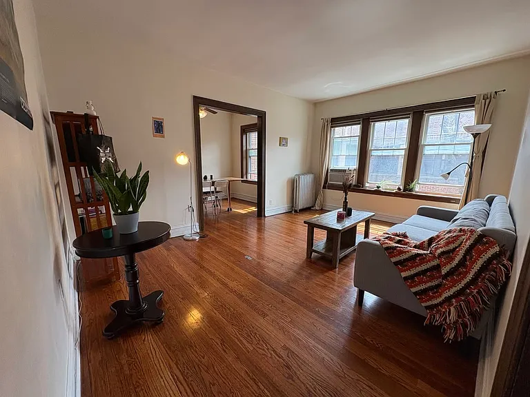 5457 S Ingleside Ave #3E — Photo 6