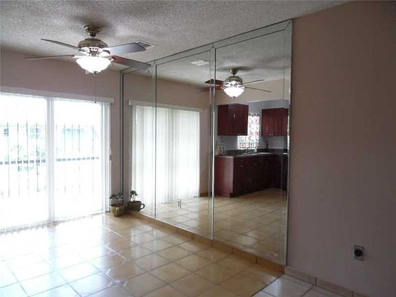 5th image of 2910 NW 193rd St