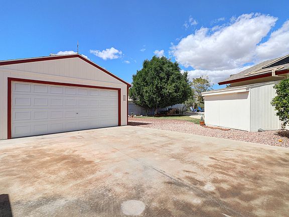 5th image of 8142 W Wood Dr