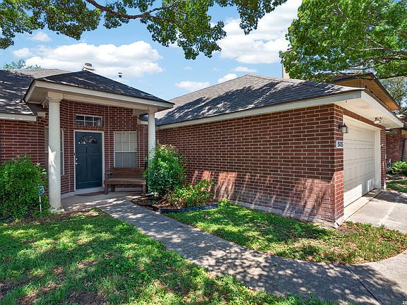 3rd image of 15035 PRESTON HOLLOW DR