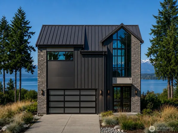 5213 SW Jacobsen Road, Seattle, WA 98033