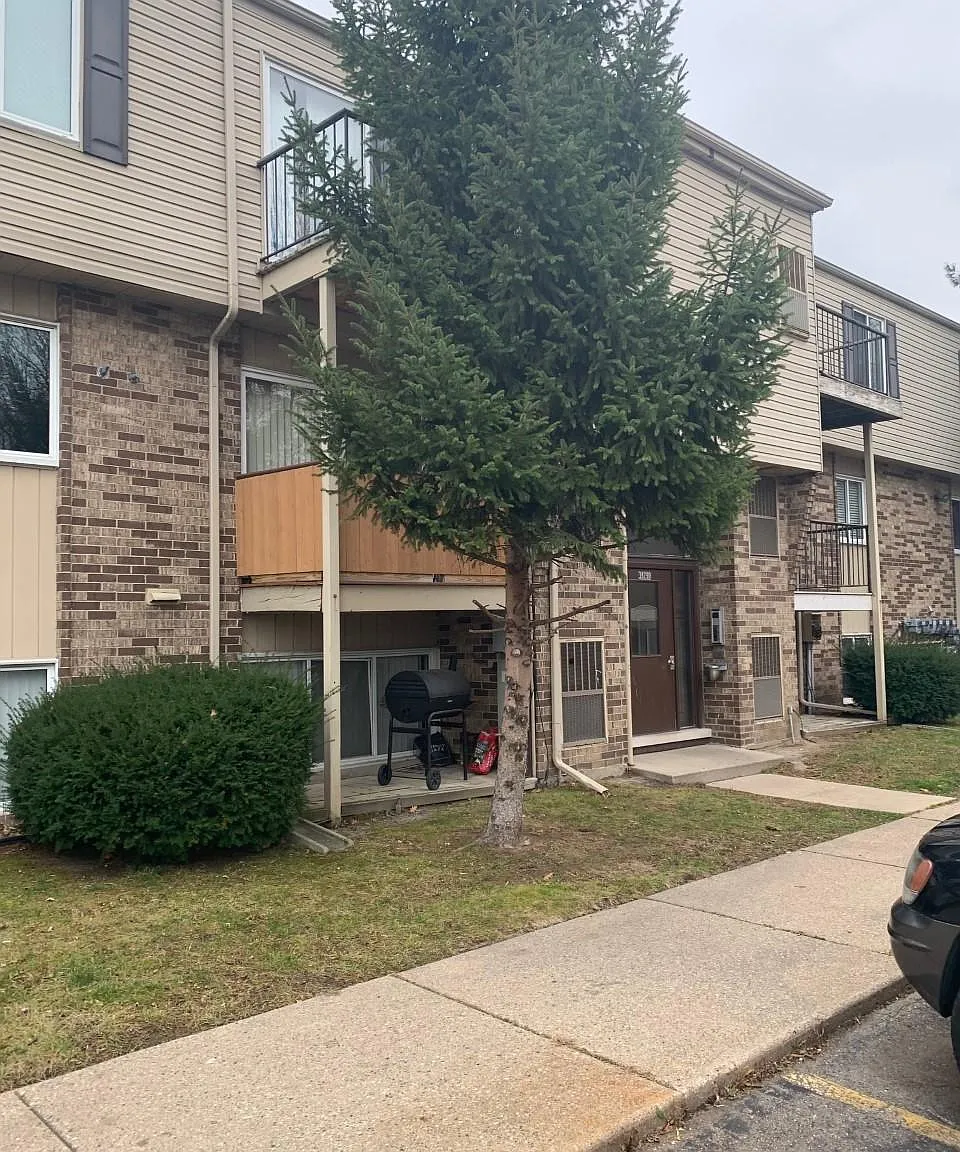 1 bed, 621 sqft, $975 — Photo 1