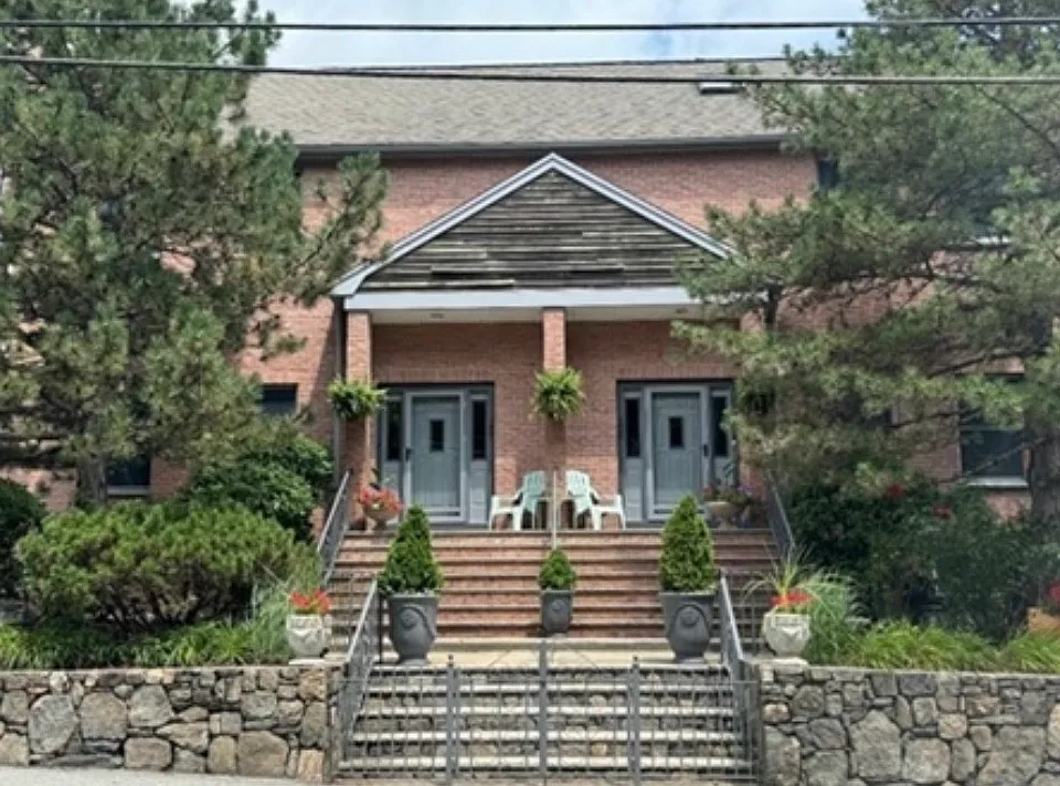 157 Summer St #1