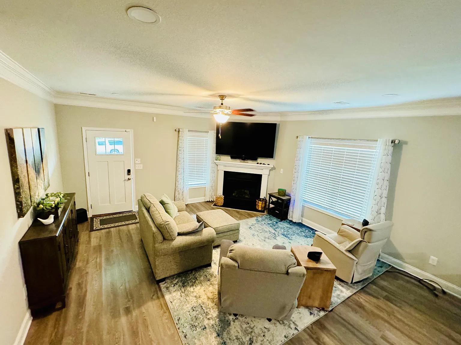 147 Hardinberry St — Photo 3