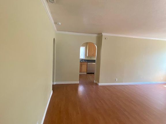 5th image of 1128 Carlton Ave