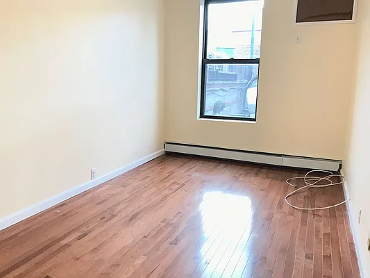 Rented by NY Space Finders Inc. | media 8