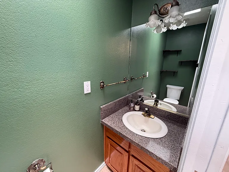 801 Piedra Larga Pl NE — Photo 16