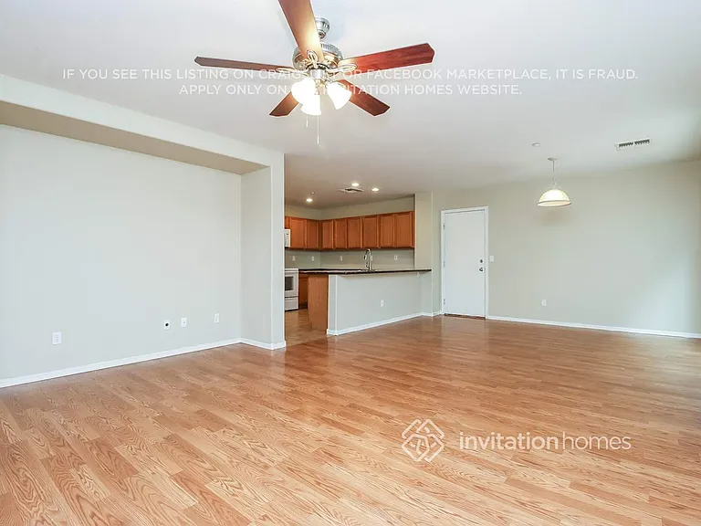 3839 E Kent Ave — Photo 5