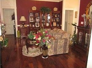 4th image of 2306 Dove Hollow Dr