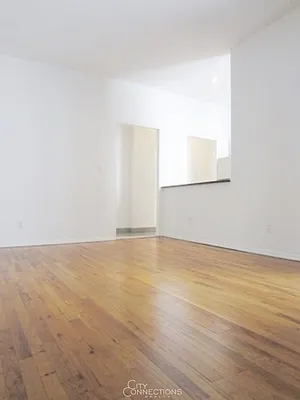 Rented by City Connections Realty | media 17