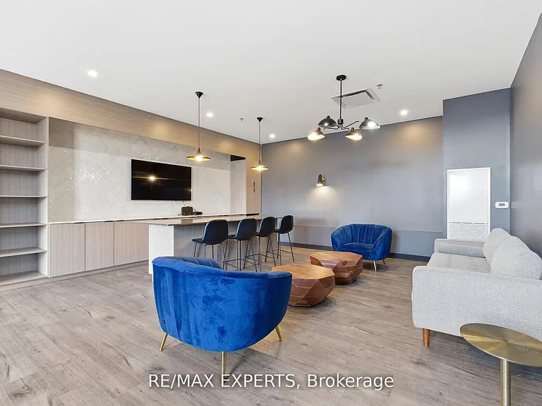 430 Essa Rd #325 — Photo 22