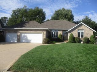 2451 W Buena Vista St, Springfield, MO 65810