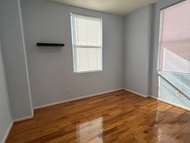 1008 Winton St — Photo 13