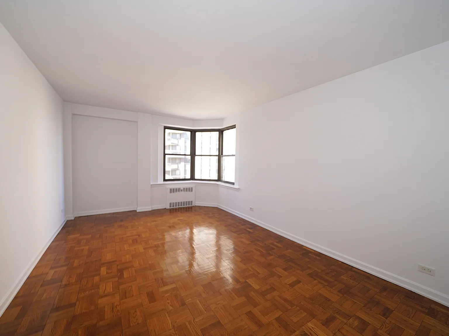 1700 York Avenue — Photo 4