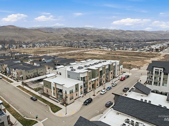 4th image of 3928 E Haystack St #107